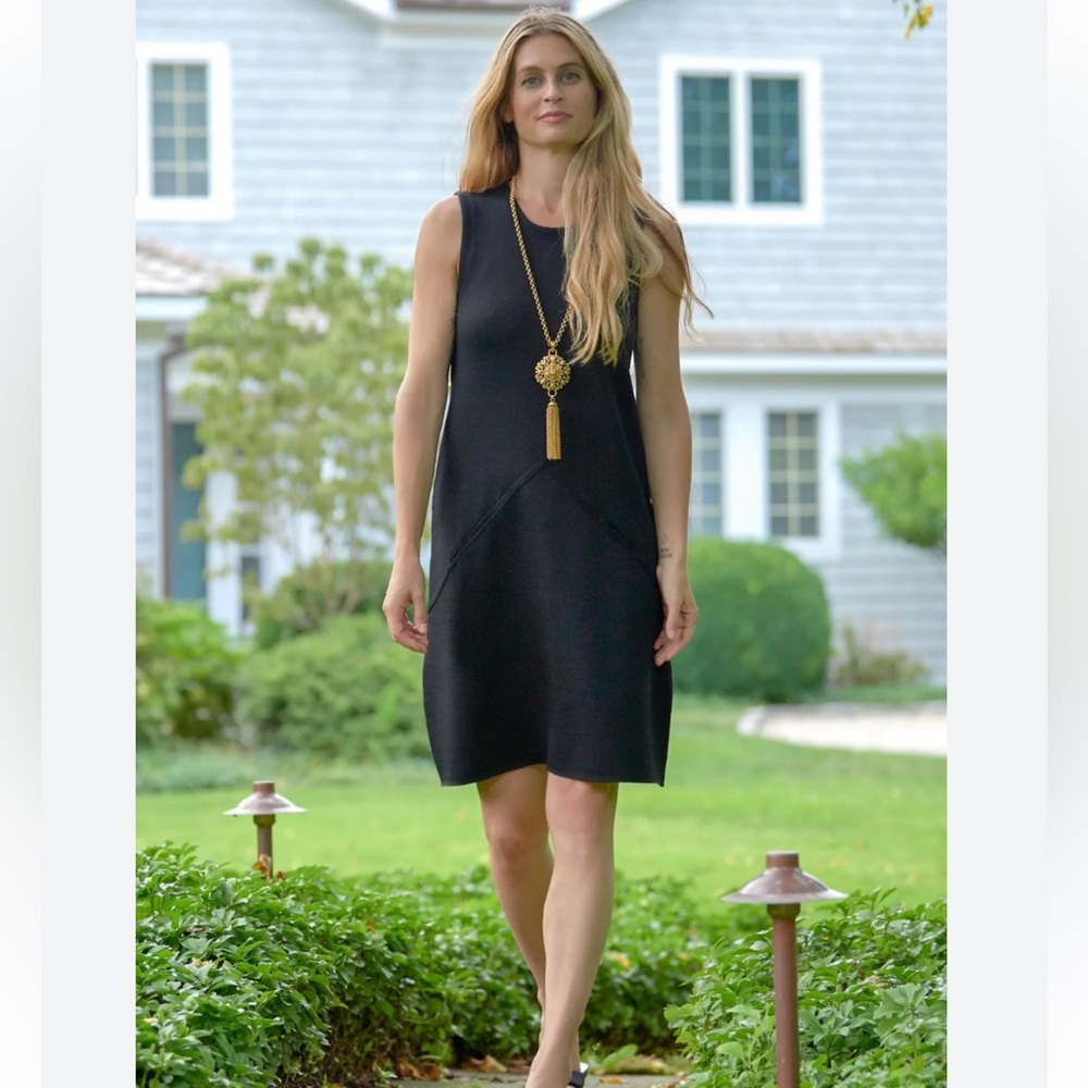 A Tout Age Kari Sheath Dress Women’s Small Black Button Back Detail Sleeveless